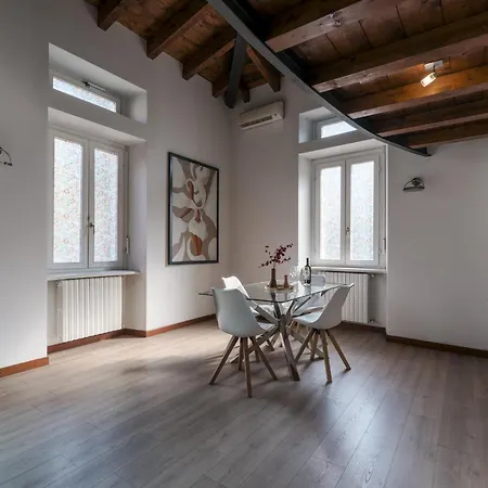 Duplex Open Space With Private Courtyard In Center Prázdninový dům *