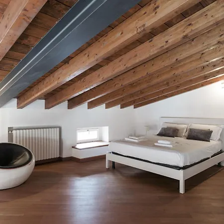 Duplex Open Space With Private Courtyard In Center * Desenzano del Garda